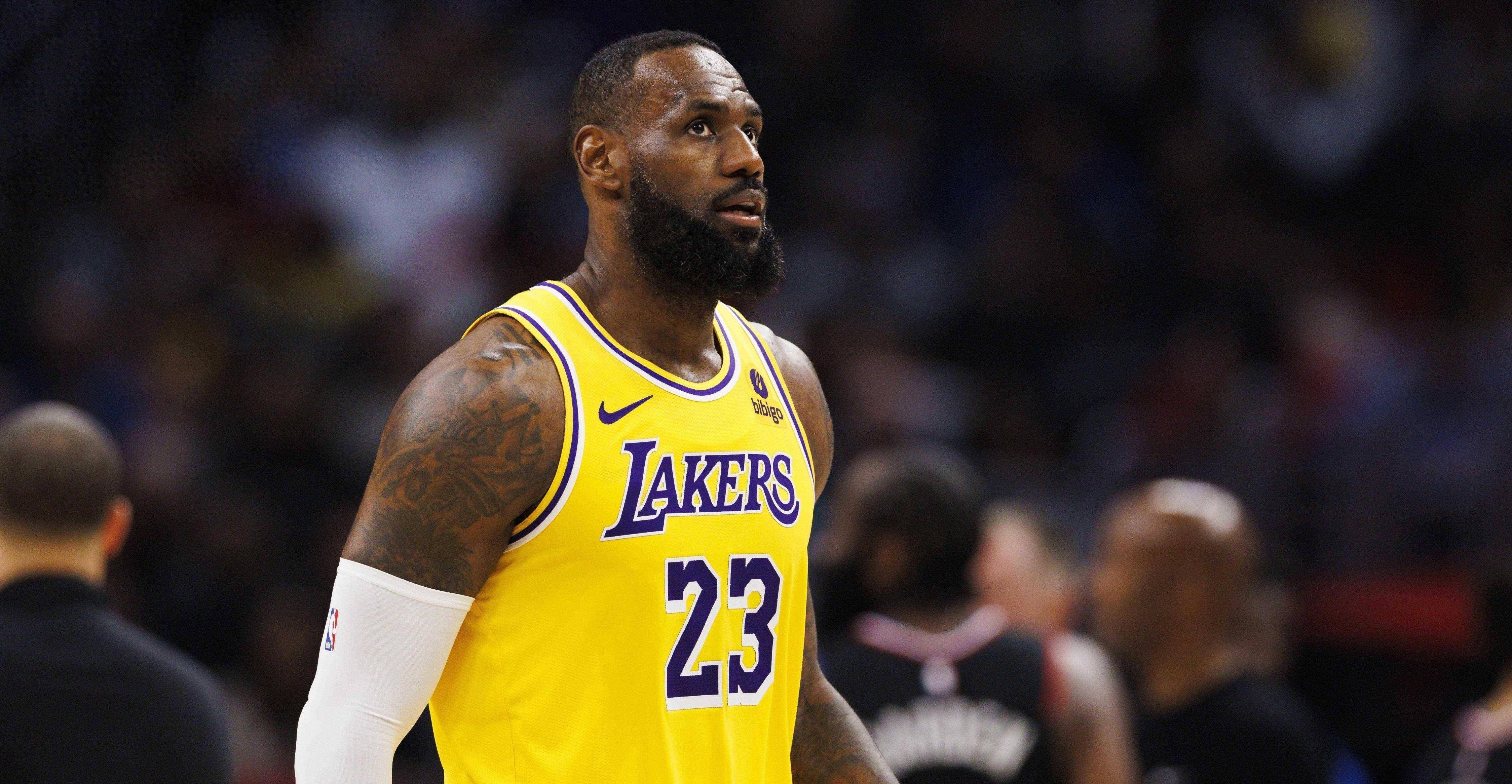 篮球皇帝詹姆斯再掀热潮，湖人再夺NBA总冠军的简单介绍