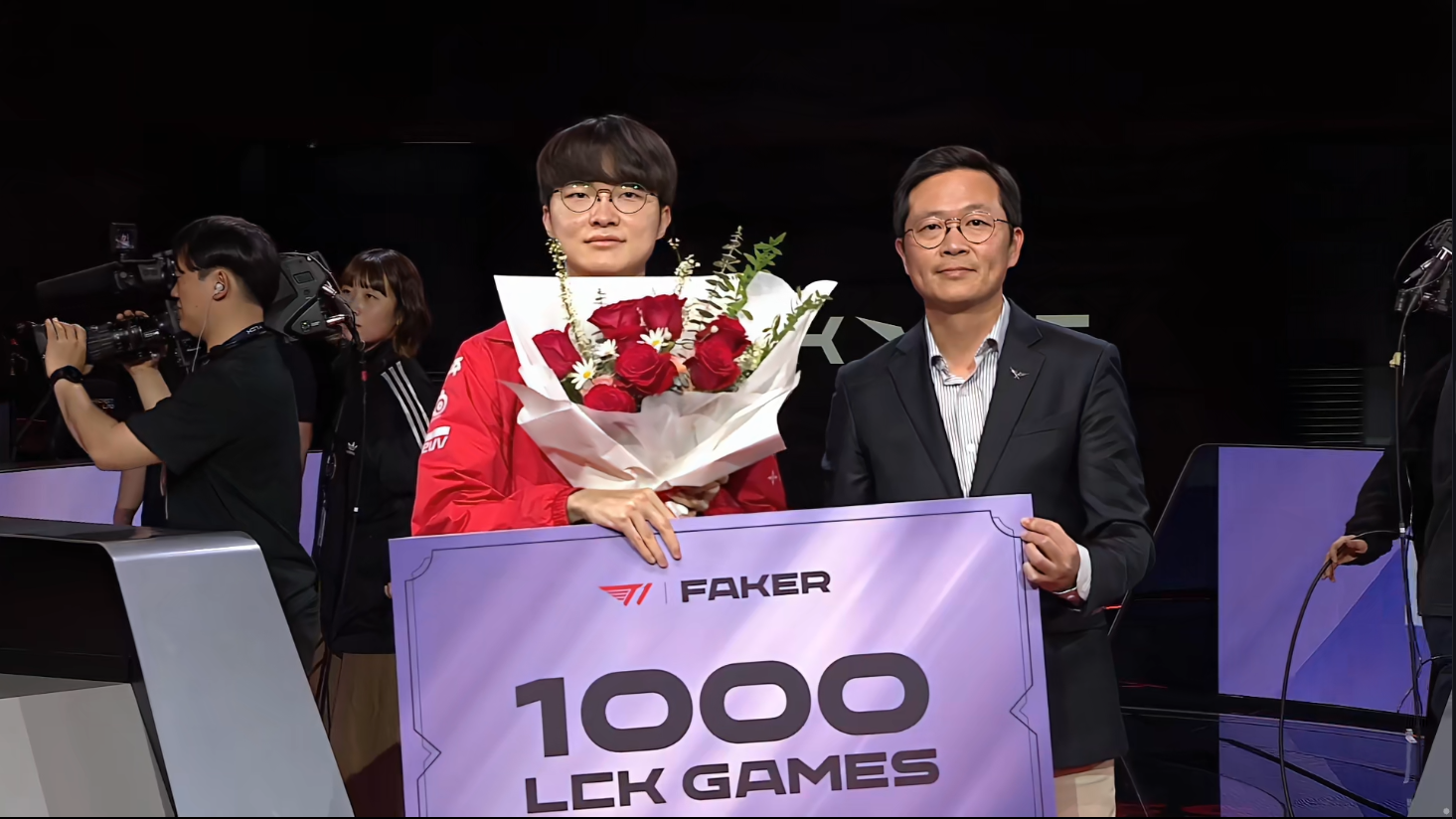 Faker焦点对战，阿扎伦卡与60激战C9分钟，险胜胜负难料！